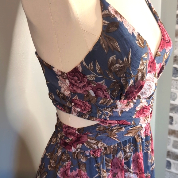ASTR The Label Slate Blue Frolic Floral Cut Out Maxi Dress, Sz S. - Picture 3 of 9